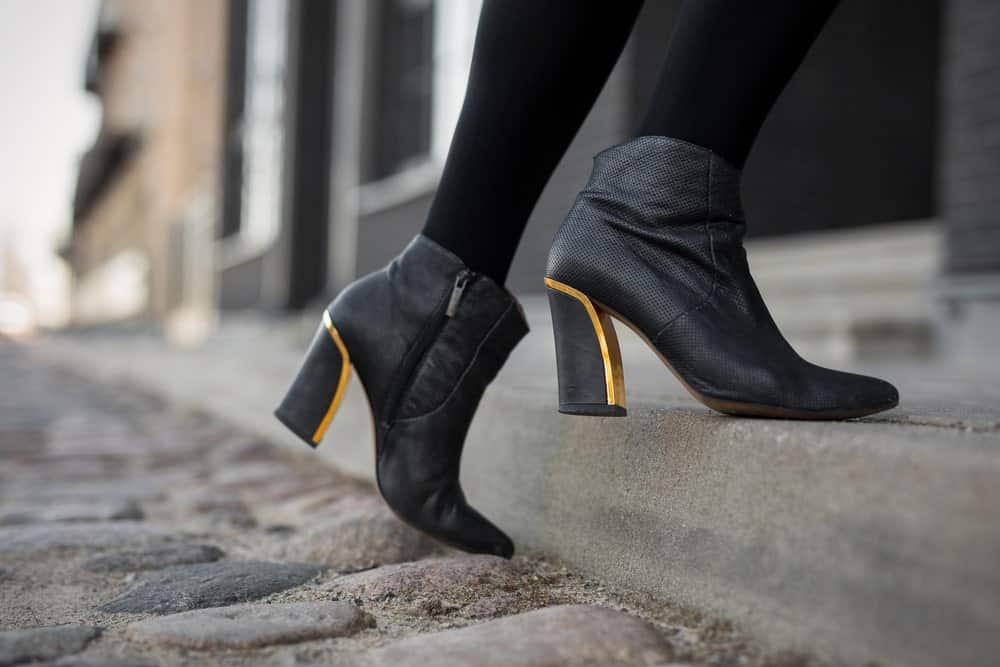 black boots for woman