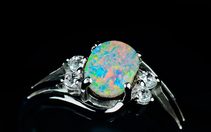 Several reasons Opal Gemstone is Beneficial to You